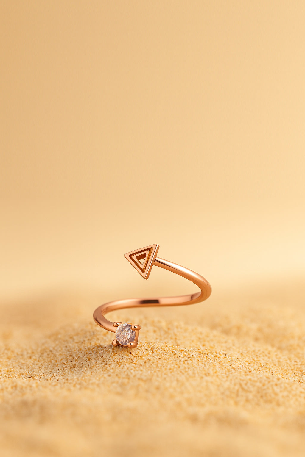 Jewello delicate and trendy rose gold plated Tringale design and studded shimmering white American diamond Adjustable finger ring for women and girls.