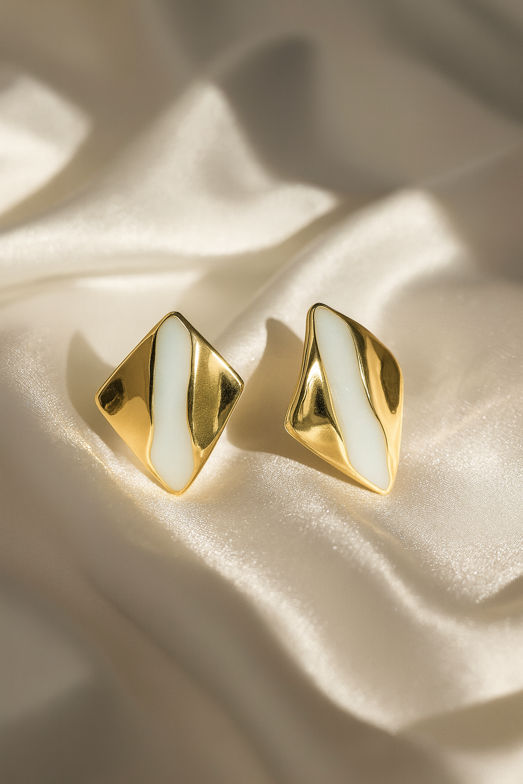 Jewello square design stainless steal anti tarnish dainty Korean earring for women and girls.