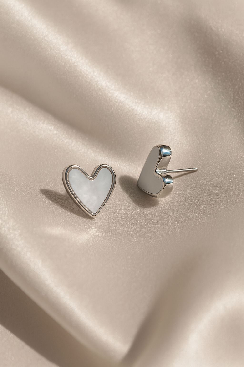 Jewello gorgeous sterling heart shape design anti tarnish Korean earring for women and girls.