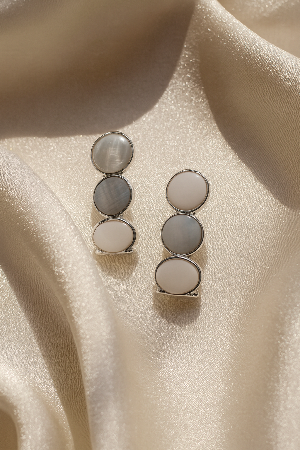 Jewello stylish sterling ring designer anti tarnish Korean earring for women and girls.