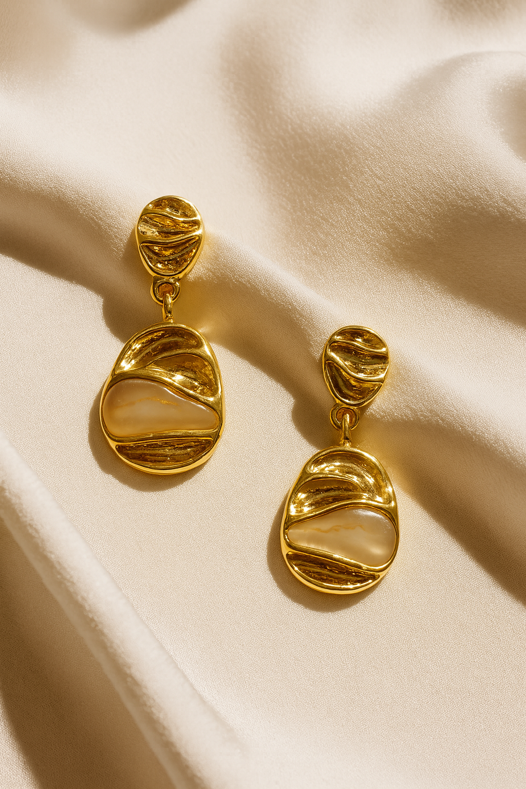 Jewello fashion stud gold plated anti tarnish Korean earring for women and girls.