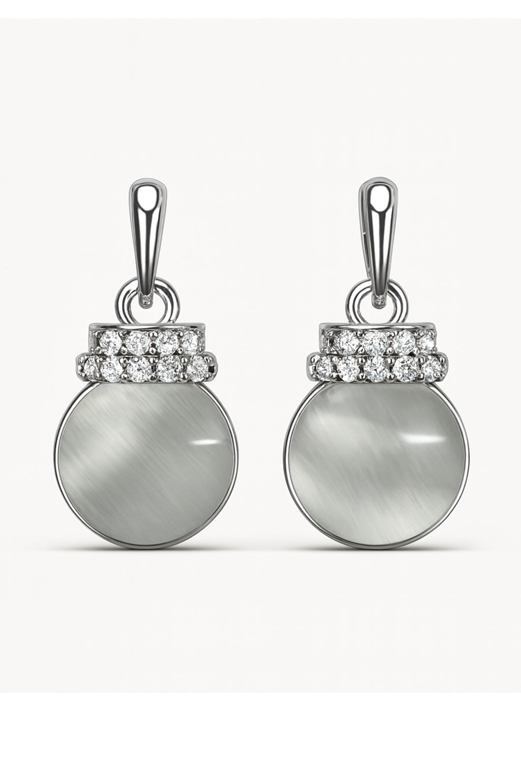 Jewello elegant silver-plated round shape design with white stone stud pendant chain set for women and girls.