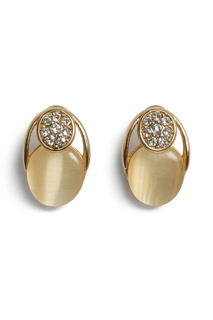 Jewello trendy gold-plated oval shape design with white stone stud chain pendant set for women and girls.