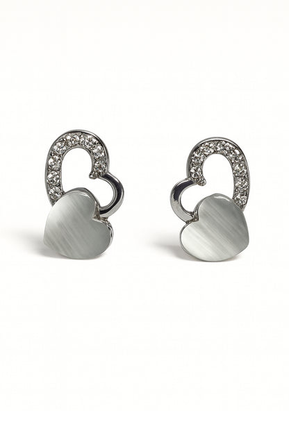 Jewello trendy silver-plated heart design with white stone stud chain pendant set for women and girls.