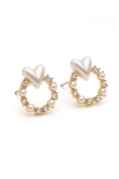 Jewello delicate gold-plated round shape design with heart shape pearl and stone stud chain pendant set for women and girls.