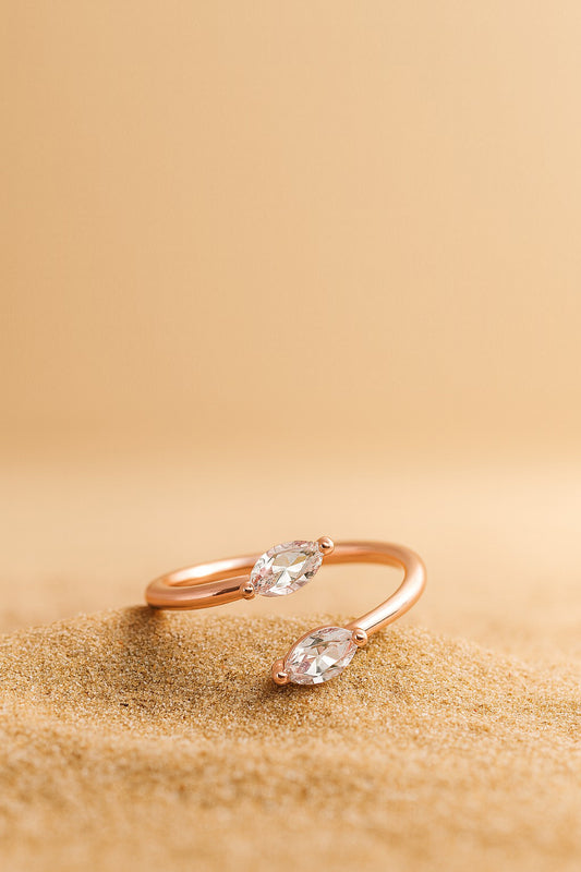 Jewello trendy and adjustable rose gold-plated Adjustable finger ring for the women and girls.