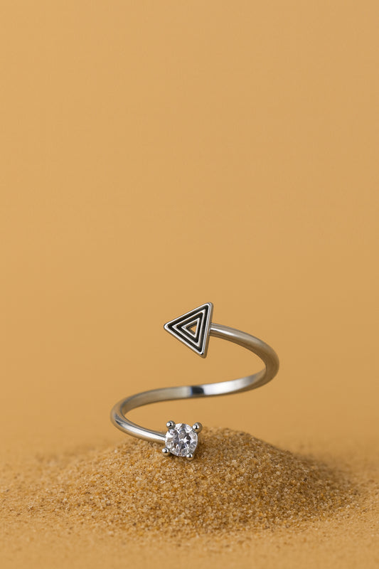 Jewello glossy silver-plated Tringale design and studded shimmering white American diamond Adjustable finger ring for women and girls.