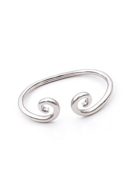 Jewello charming design oxidize silver plated Adjustable finger ring for women and girls.