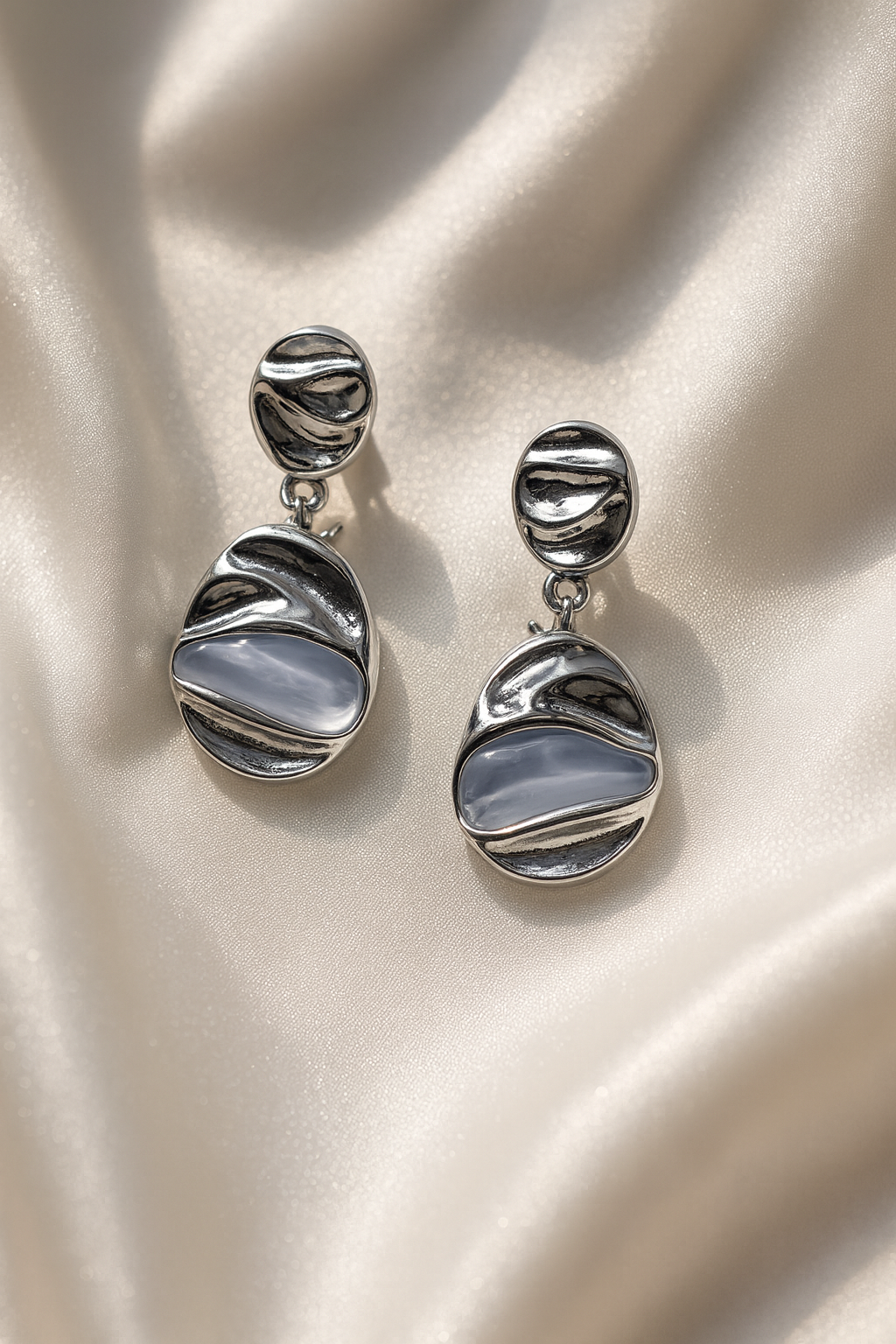 Jewello fashionable silver-plated anti tarnish Korean earring for women and girls.