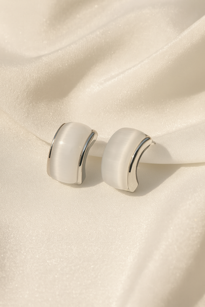 Jewello prettiest silver plated half moon design anti tarnish dainty Korean earring for women and girls.