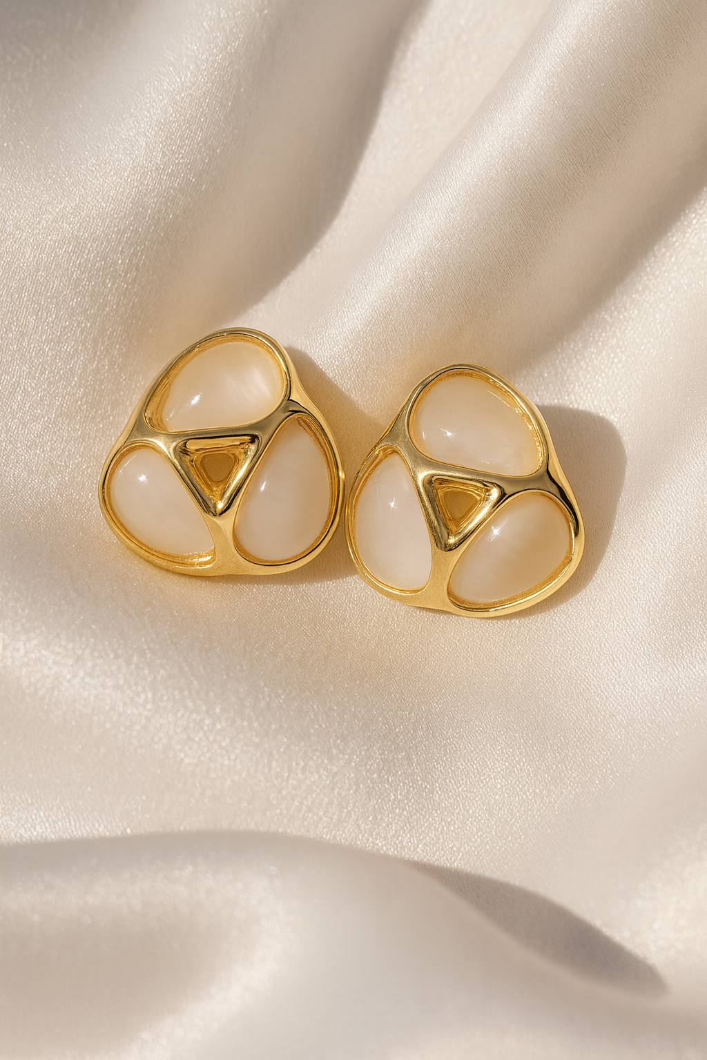 Jewello delicate gold plated light pink stone stud dainty Korean earring for women and girls.