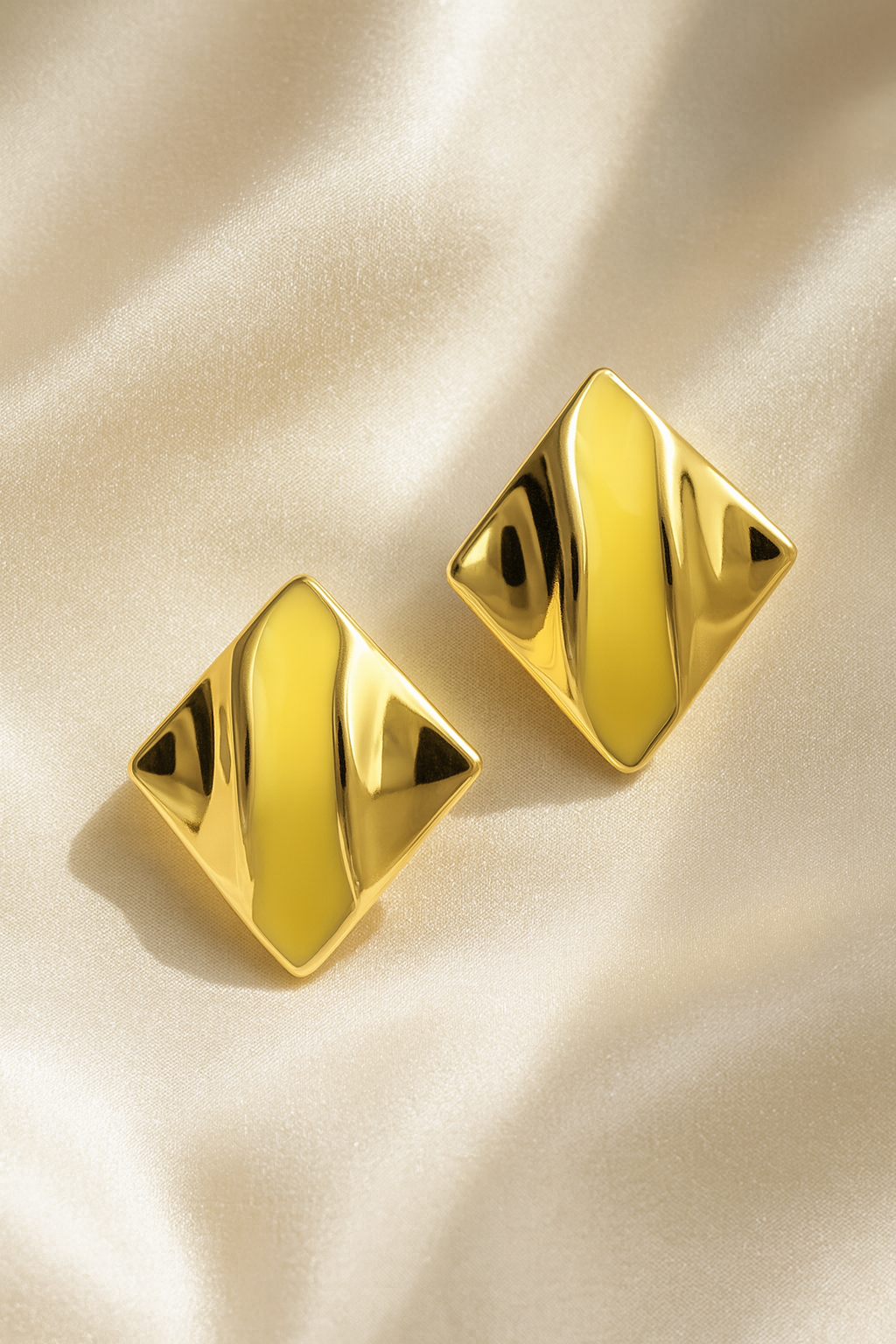 Jewello trendy square design and stainless steal dainty Korean earring for women and girls.