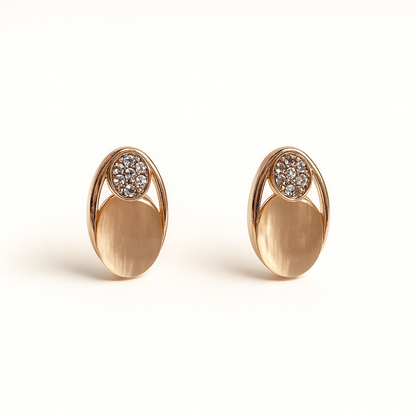 Jewello trendy rose gold plated oval shape design with light white stone stud pendant chain set for women and girls.