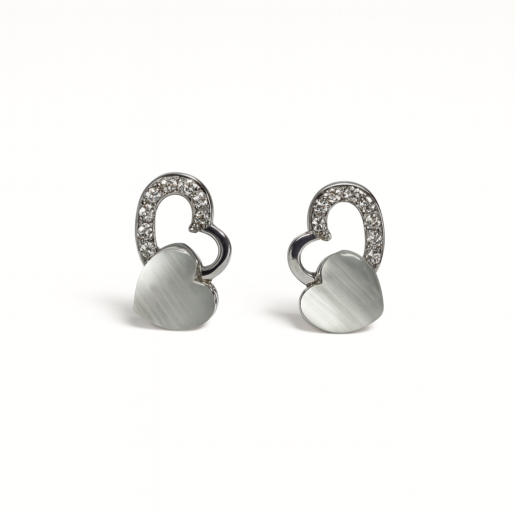 Jewello trendy silver-plated heart design with white stone stud chain pendant set for women and girls.