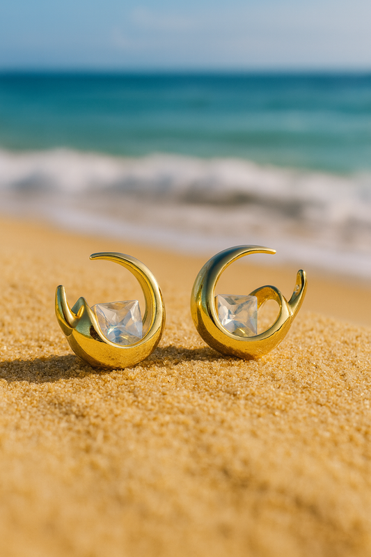 Jewello gold plated delicate Korean earring for women and girls.