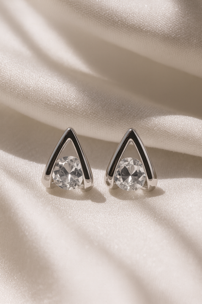 Jewello stylish sterling silver plated droplet design anti tarnish Korean earring for women and girls.