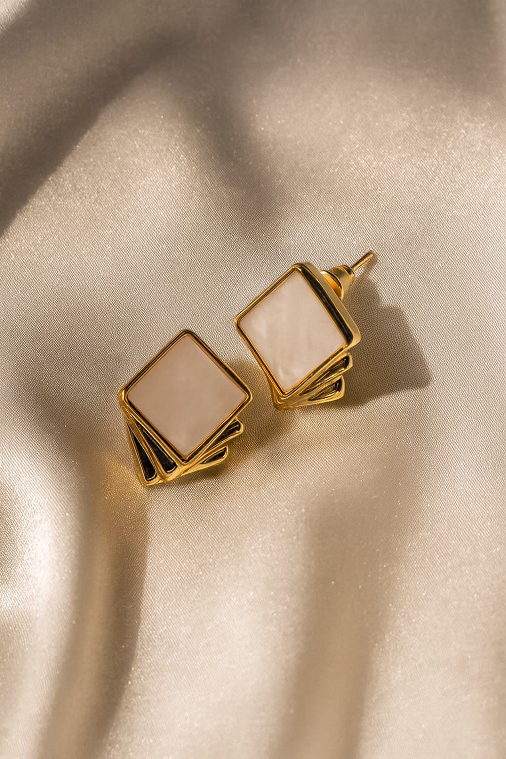Jewello dainty sterling rose gold plated square design anti tarnish Korean earring for women and girls.