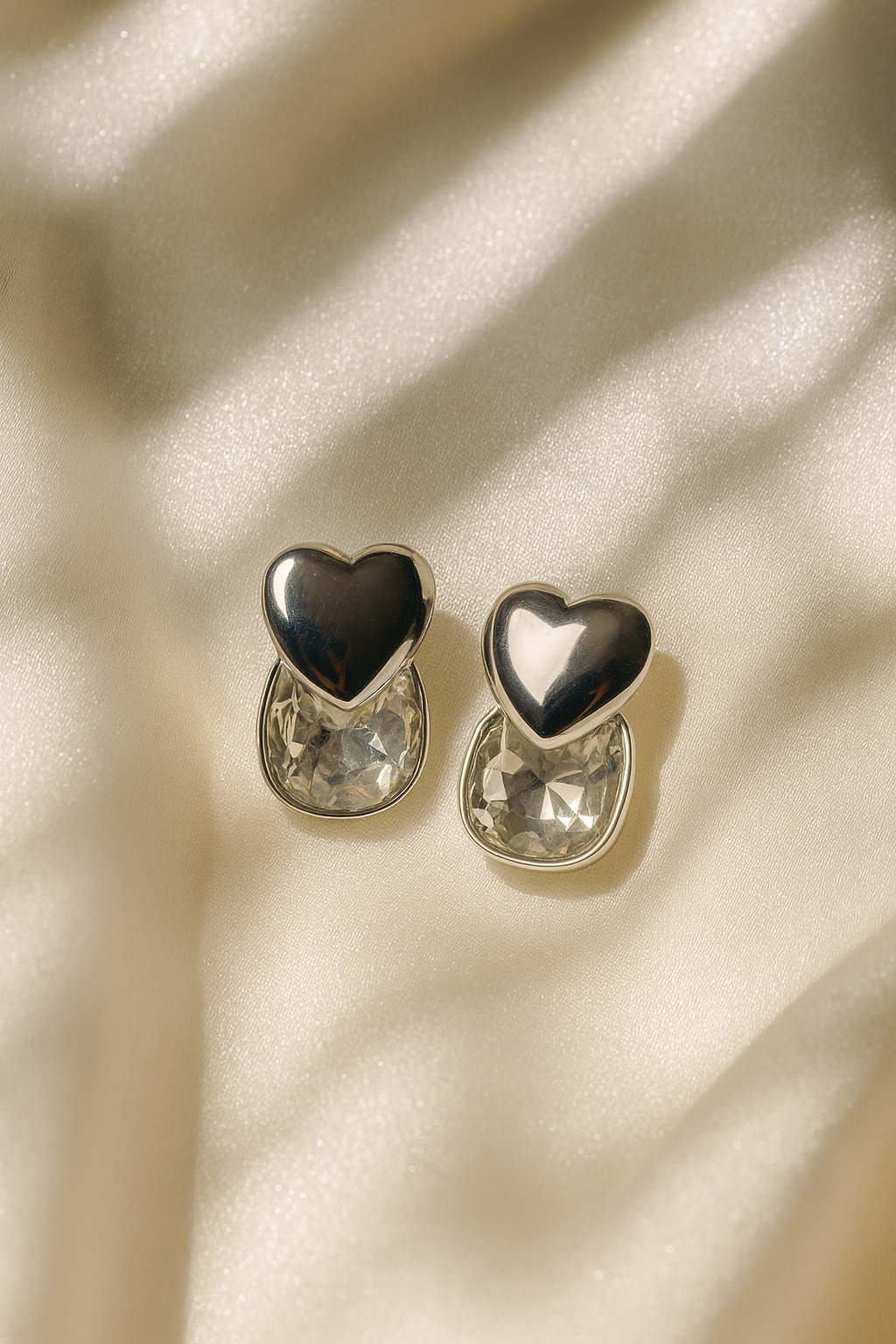 Jewello fancy gold finish heart with shimmering white stone stud anti tarnish Korean earring for women and girls.
