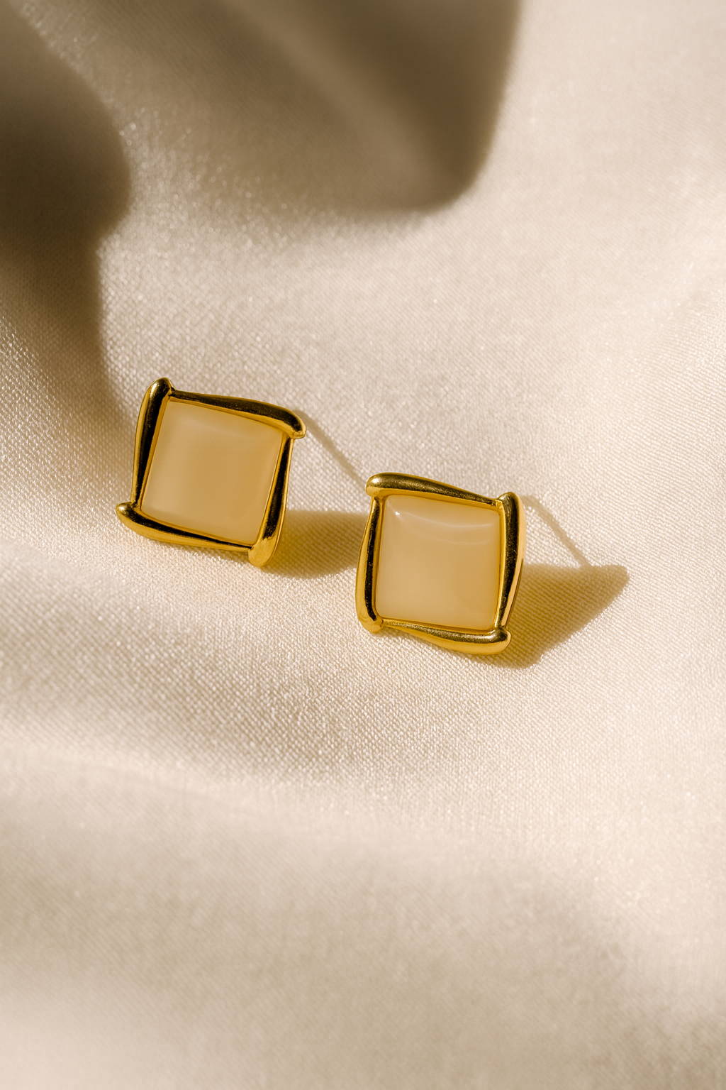 Jewello Stylish gold-plated square design square stone stud dainty korean earring for women and girls. Daily wear earring, party wear earring. Gift for her.